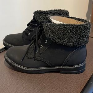 Black Winter Boots